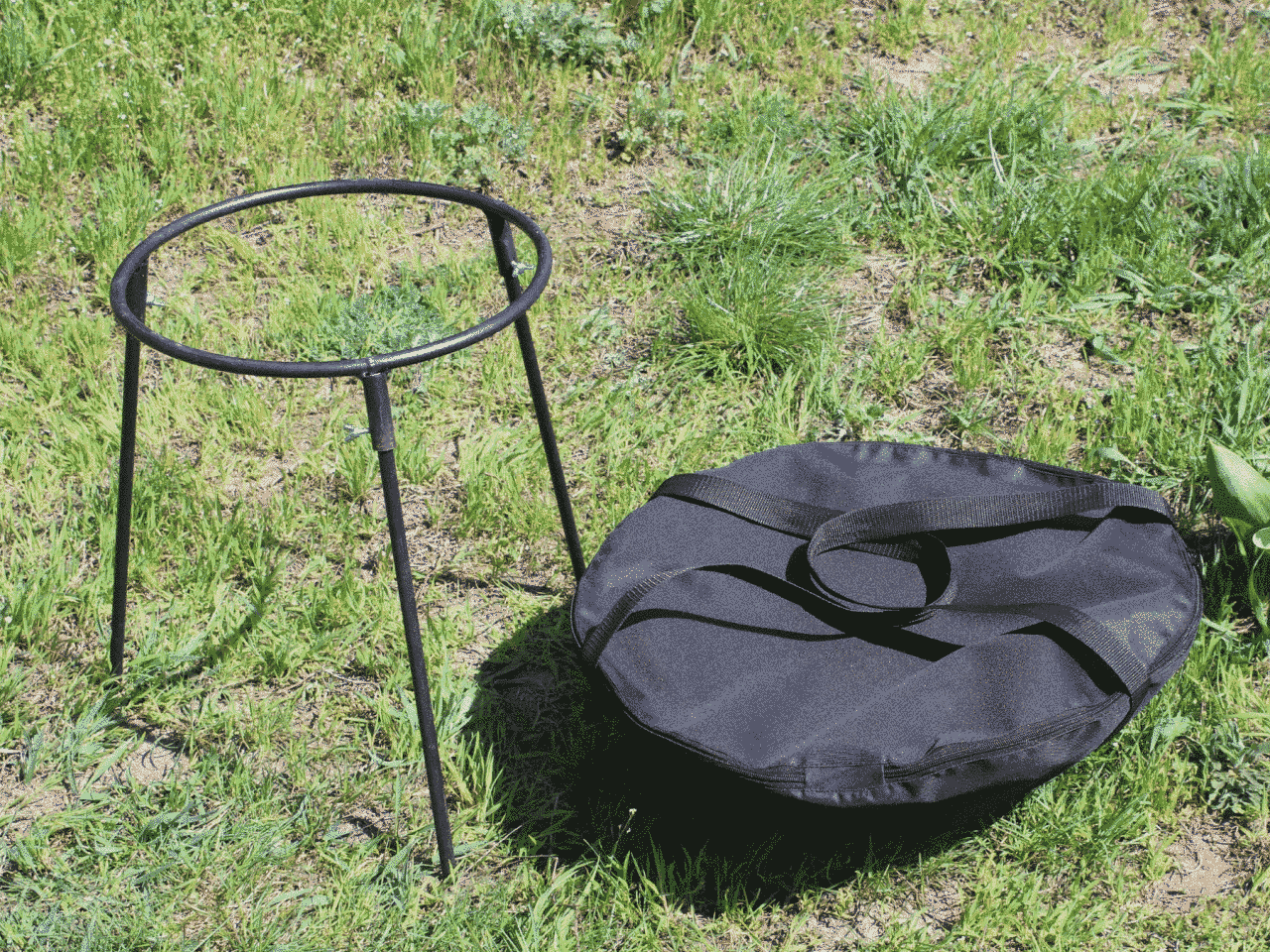 Cast iron asian cauldron 8 L WITH A GRILL LID-FRYING PAN, with a stand and a bag