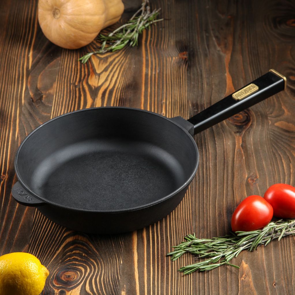 Cast iron pan with a handle Optima-Black 260 х 60 mm