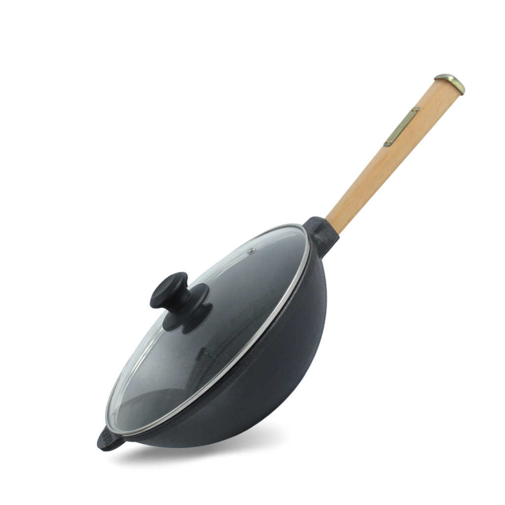 Cast iron WOK pan 2,2 l with wooden handle and glass lid