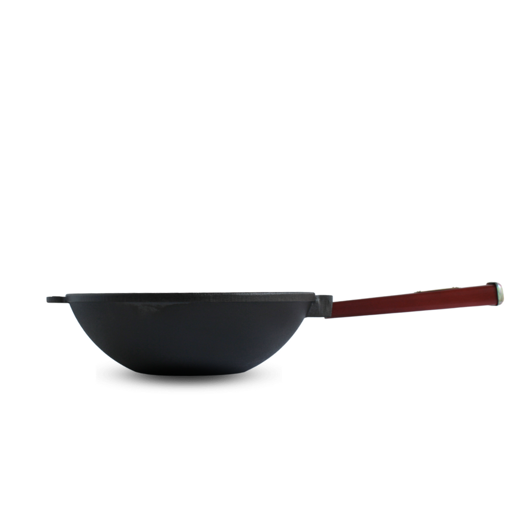 Cast iron WOK pan 2,2 l with wooden Bordeaux handle and glass lid