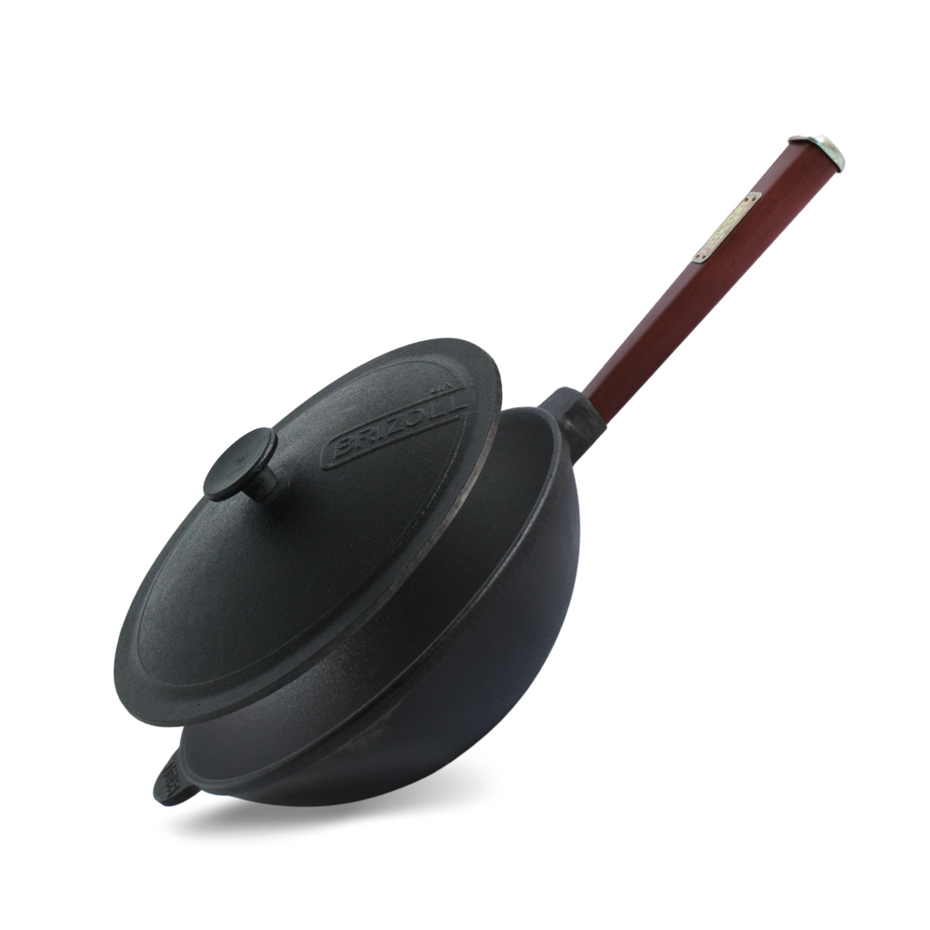 Cast iron WOK pan 2,8 l with wooden Bordeaux handle and cast irons lid